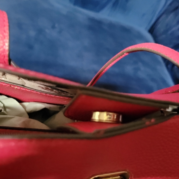 Nanette leppre Hot Pink Purse - Picture 9 of 10